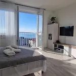 Vista Mare - *