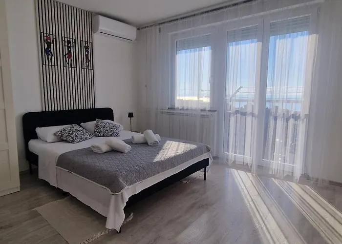 Vista Mare - *