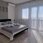 Vista Mare - *