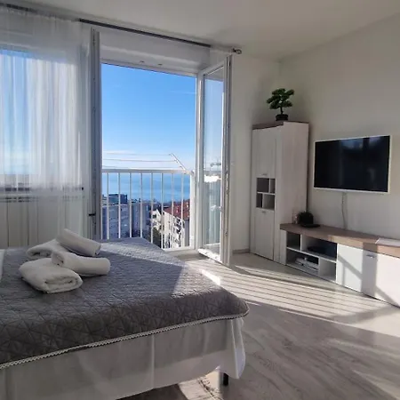 Vista Mare - *
